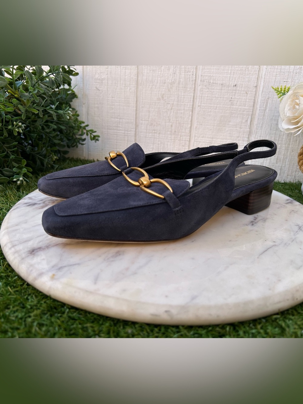 Veronica Beard Casie Slingback Pump
Color: Eclipse size 8 new/box - Picture 12 of 16